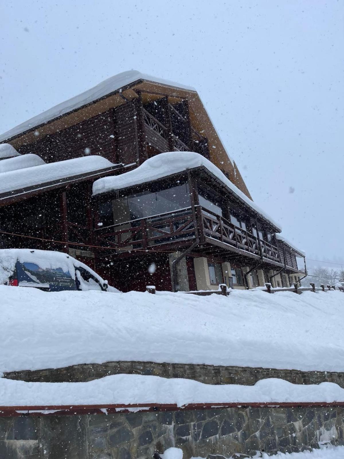 Hotel Georgiy à Oryavchyk Extérieur photo
